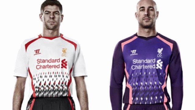 Les deux nouveaux maillots déroutants de Liverpool !