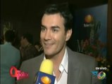 David Zepeda @davidzepeda1 feliz con el estreno de @MentirParaVivir y el lanzamiento de su disco