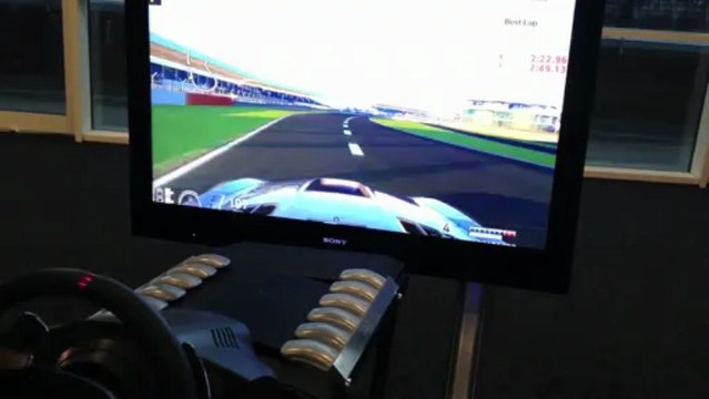 Gran Turismo 6 : Mercedes-Benz SLS AMG GT3 at Silverstone