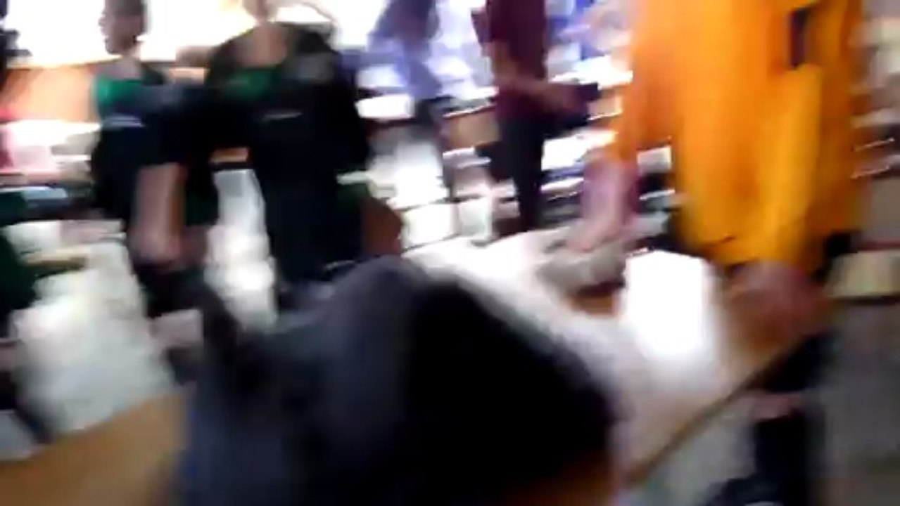 Tournoi - Louargat 2010 - U13 - Retour aux vestiaires