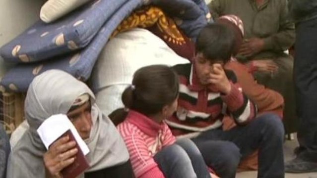 Lebanese authorities impose curfew on Syrian refugees