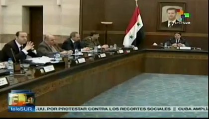 Ciudadanos sirios buscan superar la crisis