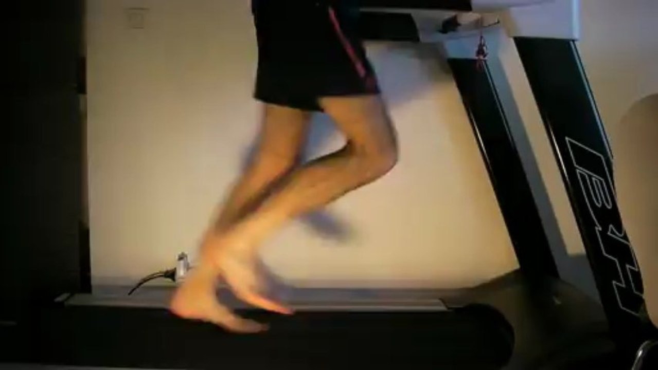 ANALYSE DE MA FOULEE DE PROFIL BAREFOOT