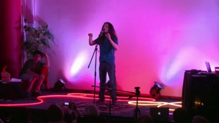 Poets slam in Paris for world cup