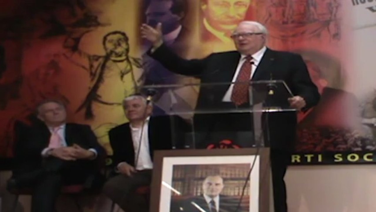 "La vie de Pierre Mauroy n'a pas été un lit de roses !"