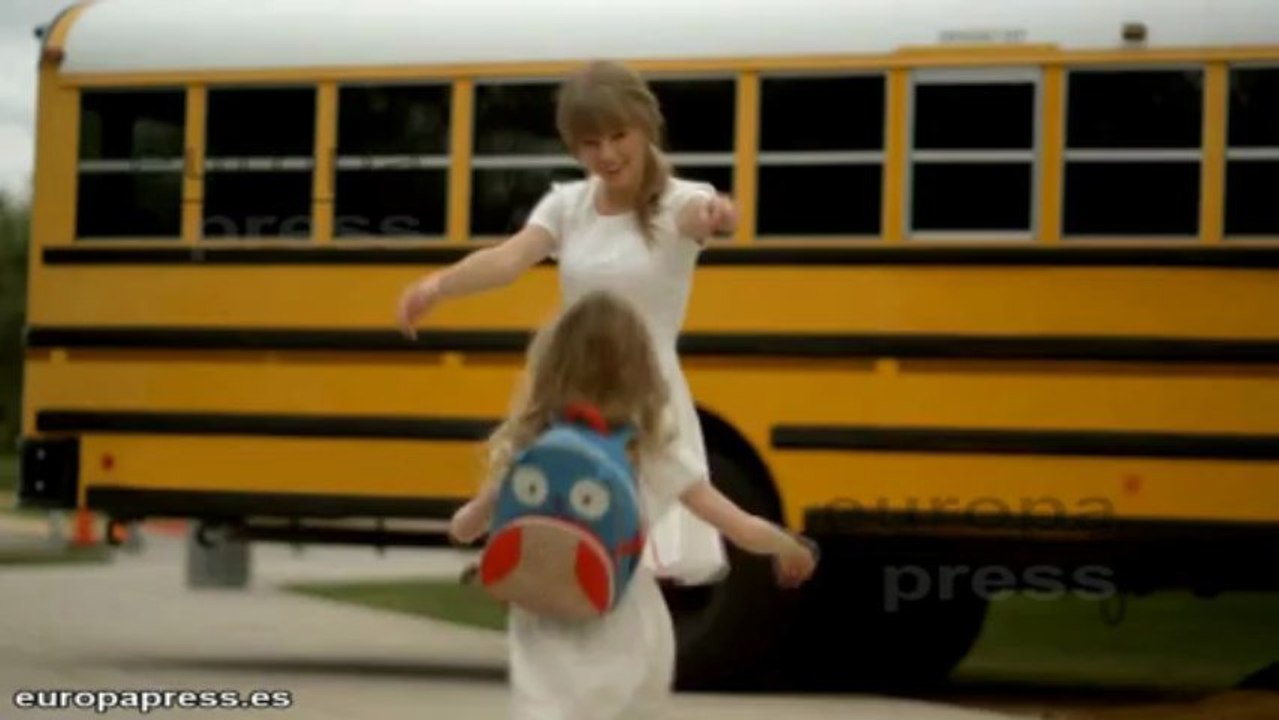 Taylor Swift se enamora de Ed Sheeran en un videoclip