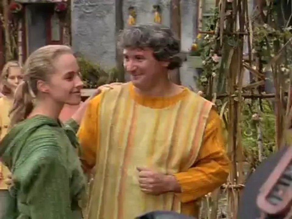 Spellbinder  Season 1, Episode 19 - Reunions