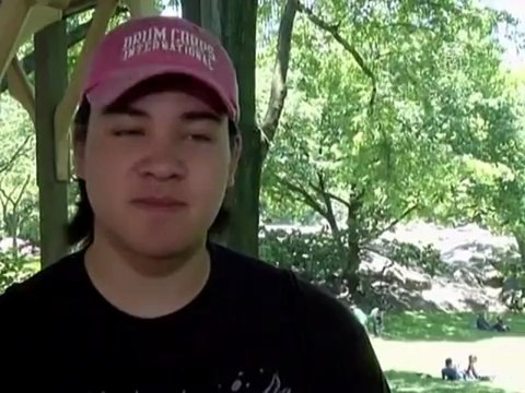 Улицы Нью-Йорка заполонили пианино