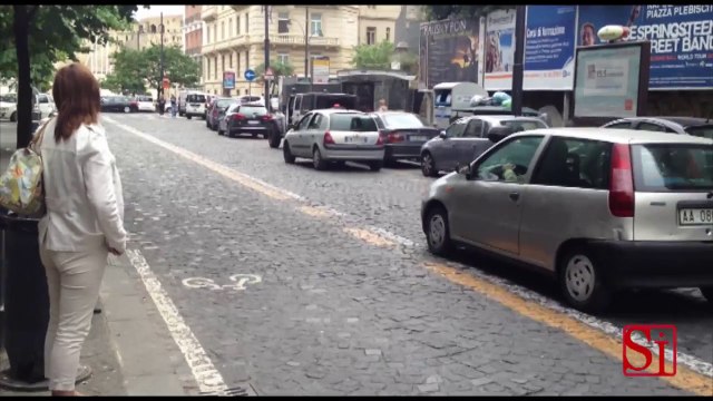 Napoli - Valon Behrami e il codice della strada (04.06.13)