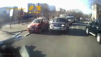 Extreme Dash Cam Compilation of Unbelievable Moments