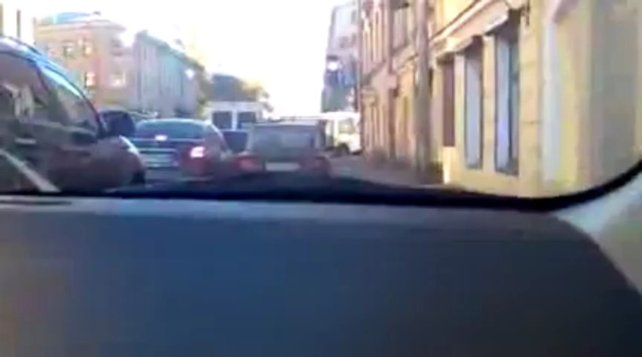 Russian Mafia in Action. Shooting on Streets like GTA.