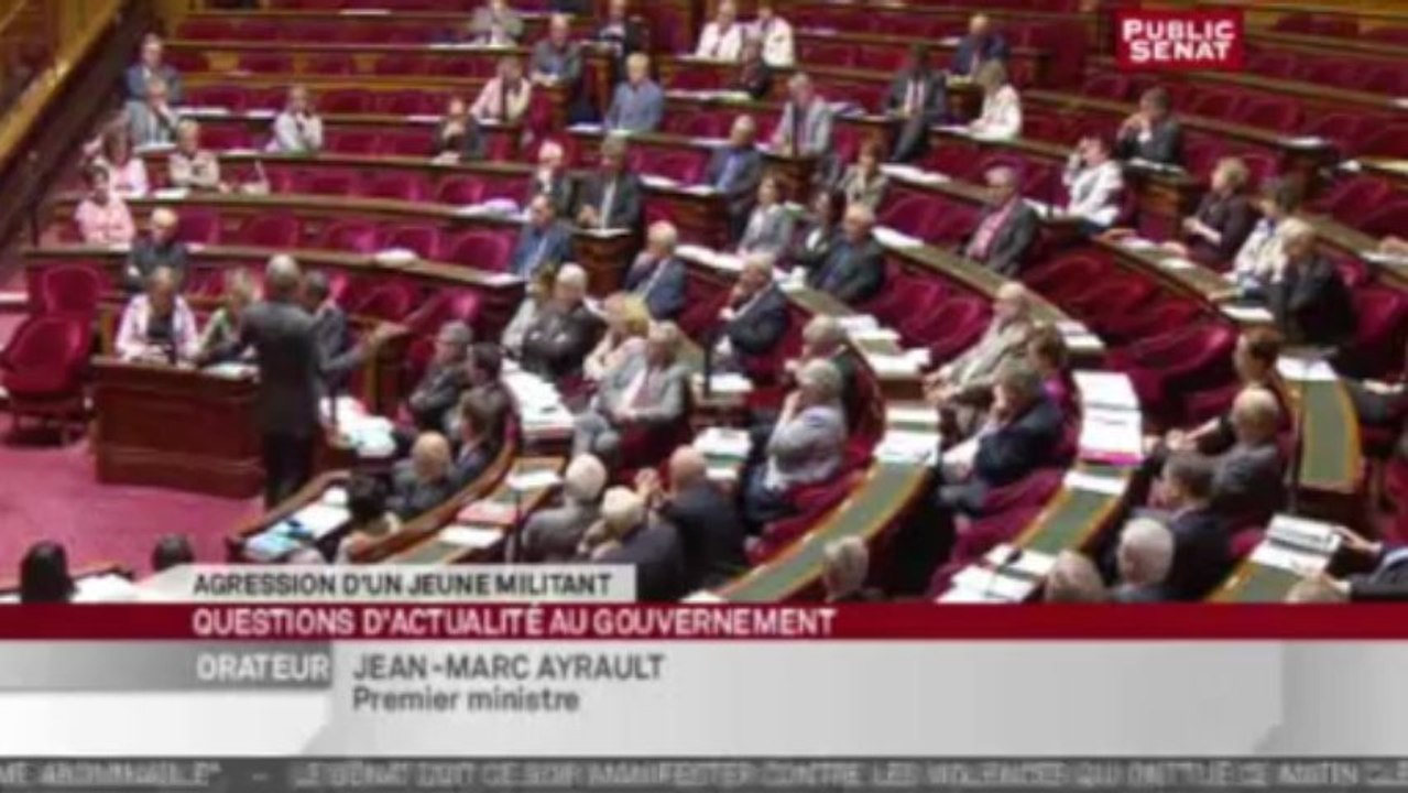 Clément Méric : Ayrault veuiller "tailler en pièce de façon démocratique" les mouvement néonazis