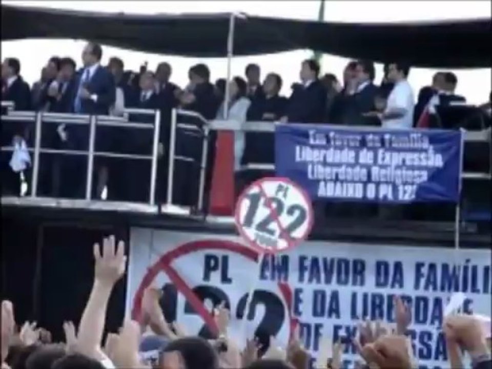 Pastor Silas discursa na manifestação pacifica em Brasilia-05/06/13