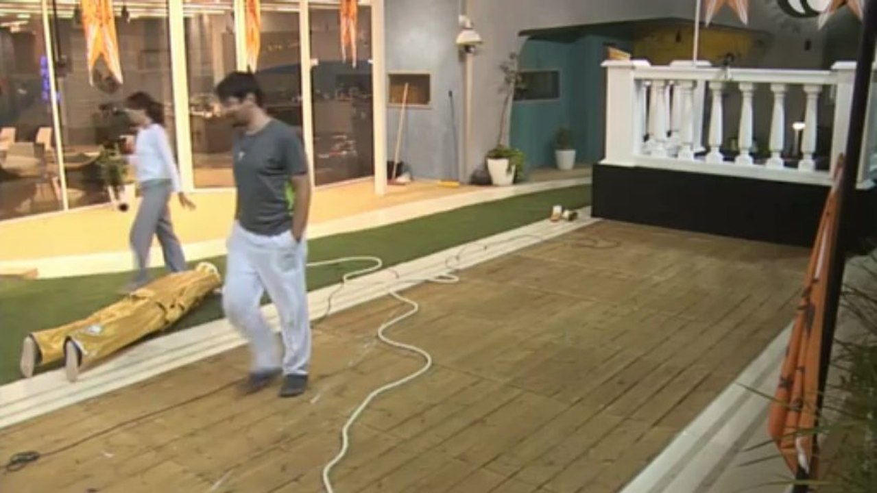 גילי רב אם שלי ואומר לה תאמת בפנים