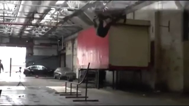 Backflip en BMX : gros gros FAIL! T'essayeras pas 2 fois!