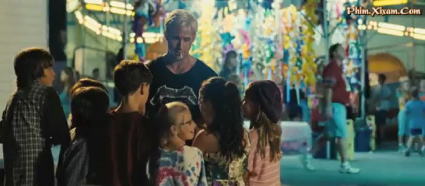 BenKiaCanhRungThong_clip1