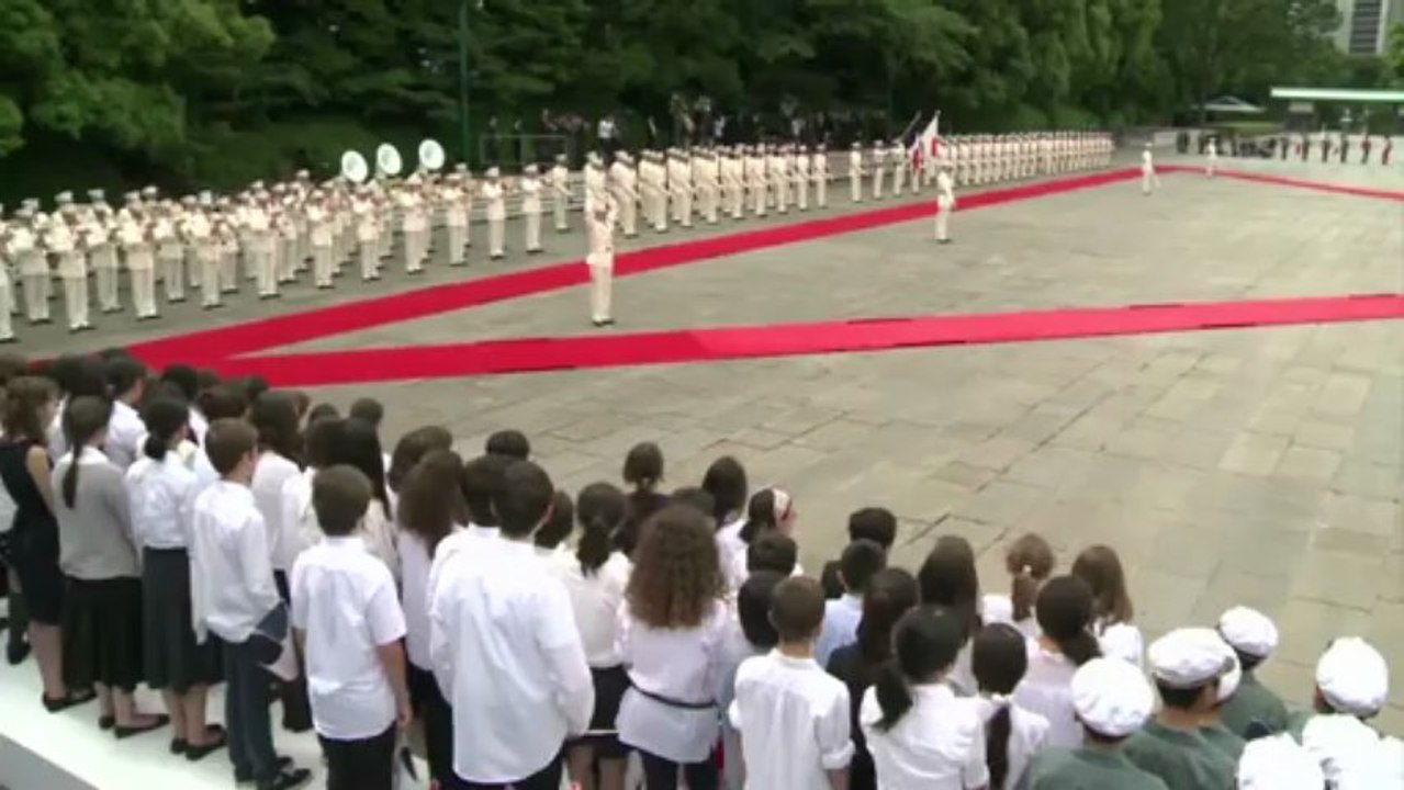 France's Hollande pays state visit to Japan
