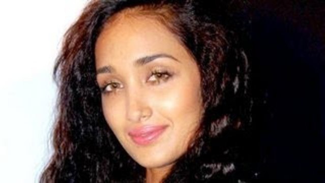 Jiah Khan's FAN commits SUICIDE after her DEATH