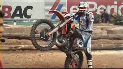 Vidéo : Ça chauffe à l'enduro indoor de Barcelone !