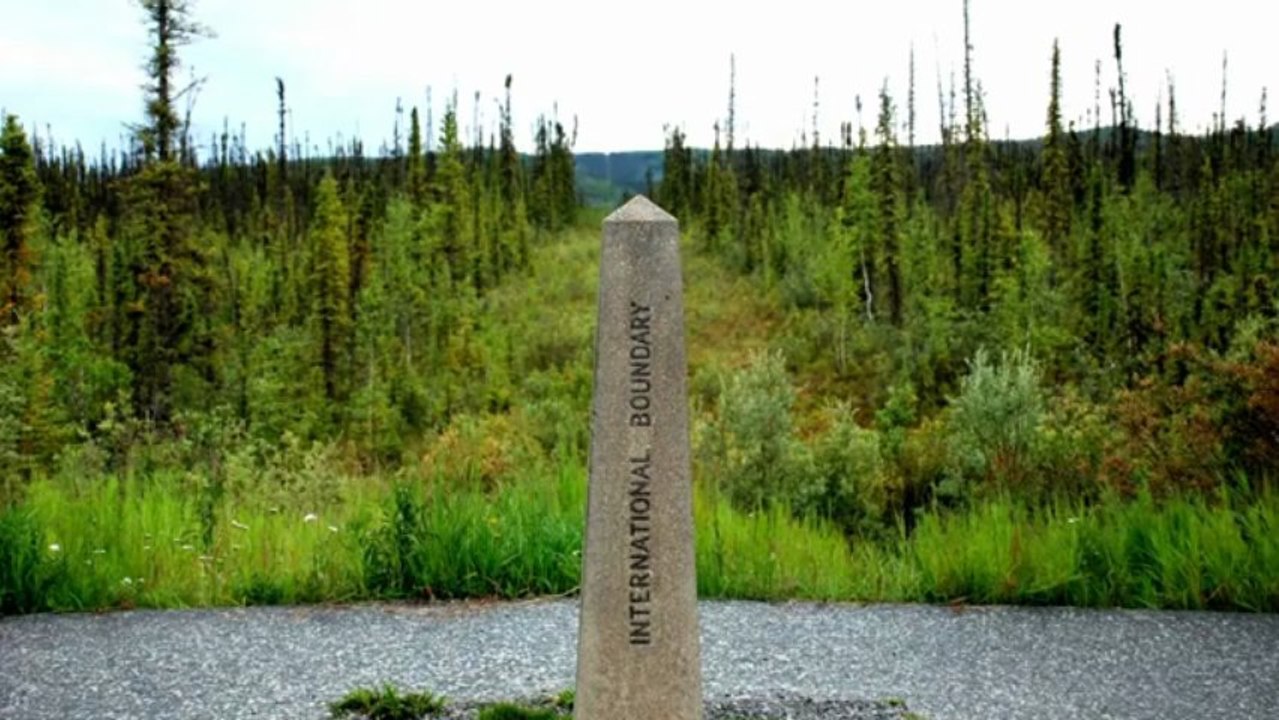 Canada and USA Border