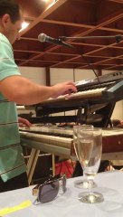 Duli Demiri Sofra e cervices me kengen e Hasan Ages