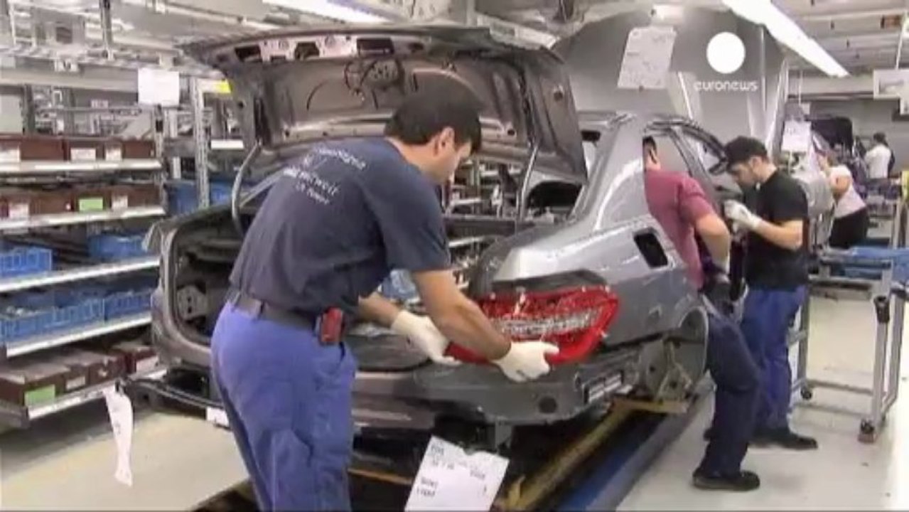 China podría represaliar los coches de lujo europeos,...