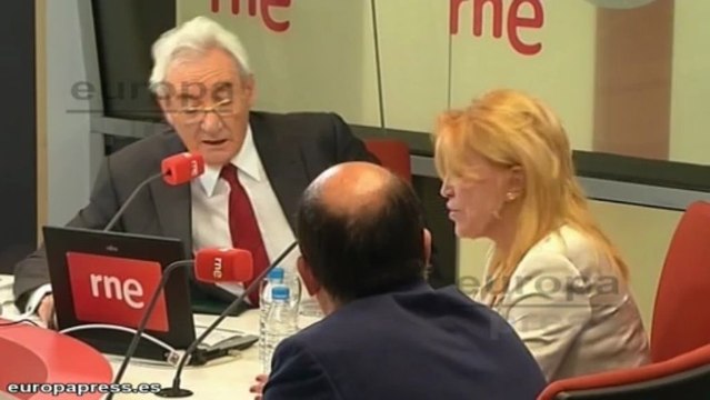 Carmen Cervera admira a Mariano Rajoy