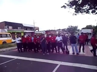 TRABALHADORES PEDEM A RENUNCIA DA DIRETORIA DO SINDESPECIAL
