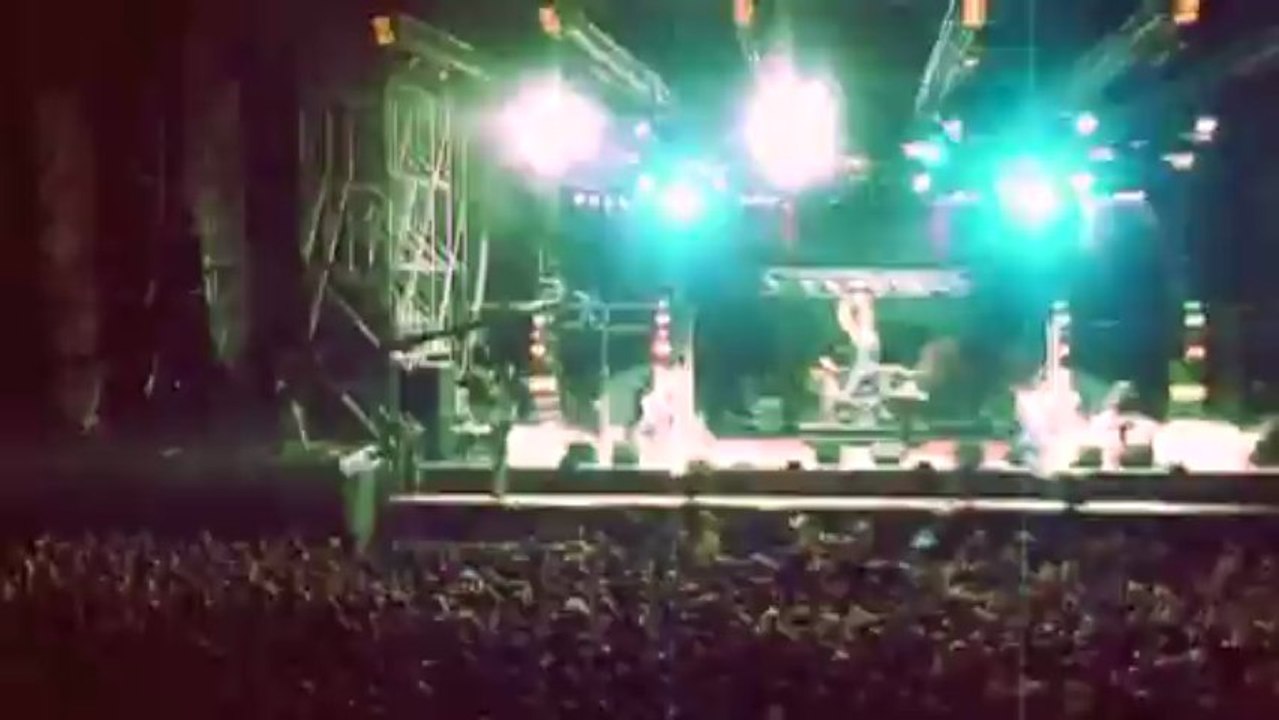 stratovarius-black_diamond_(live_wacken 2005)