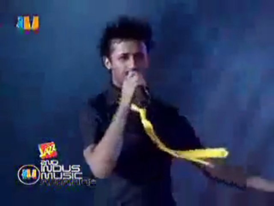 Atif Aslam performance  in Indus Music  Awards 2005