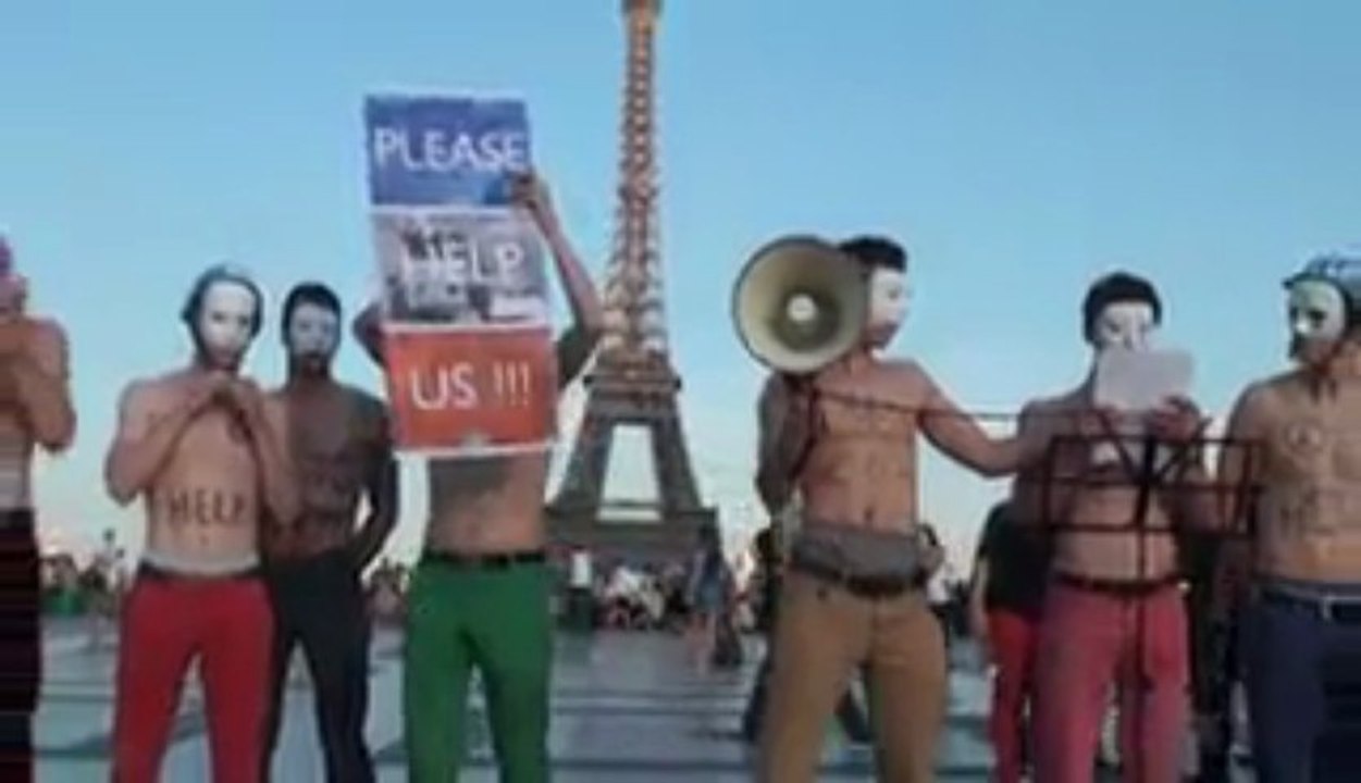 Les Hommen au Trocadero