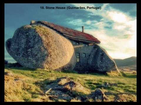 Ces bâtiments étranges -