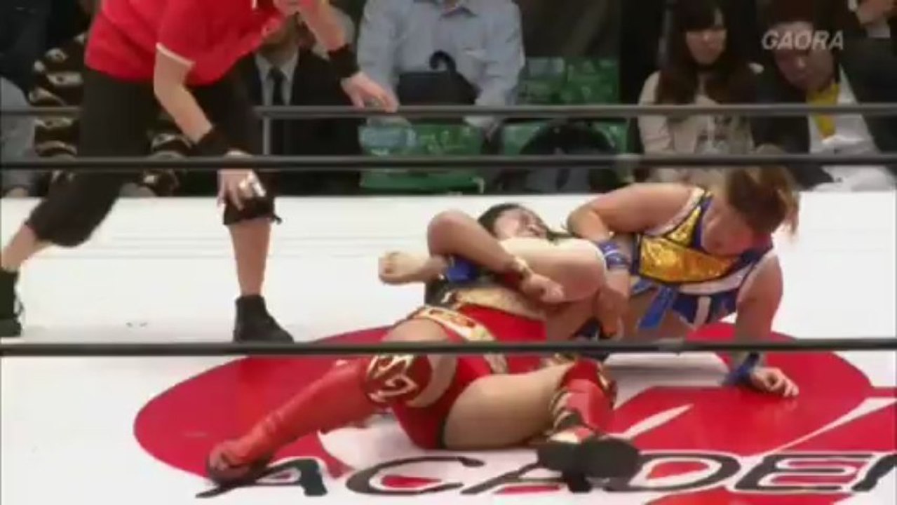 02. Meiko Satomura vs Carlos Amano - (OZ 04/24/13)