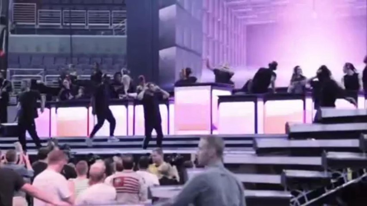 MDNA Tour Behind the Scenes with “On Tour: Tait Stages