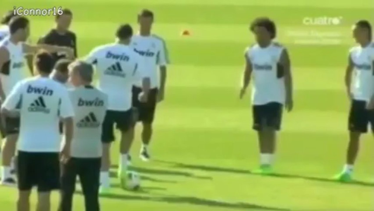Jugada loca de Marcelo ante CR7 y Özil !!