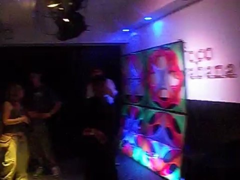 Captain Ton't - Namek Invaders