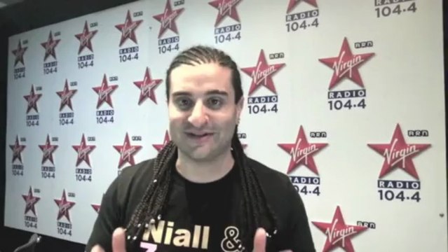 iBoothMe +971 52 94 94 0 94 Photobooth