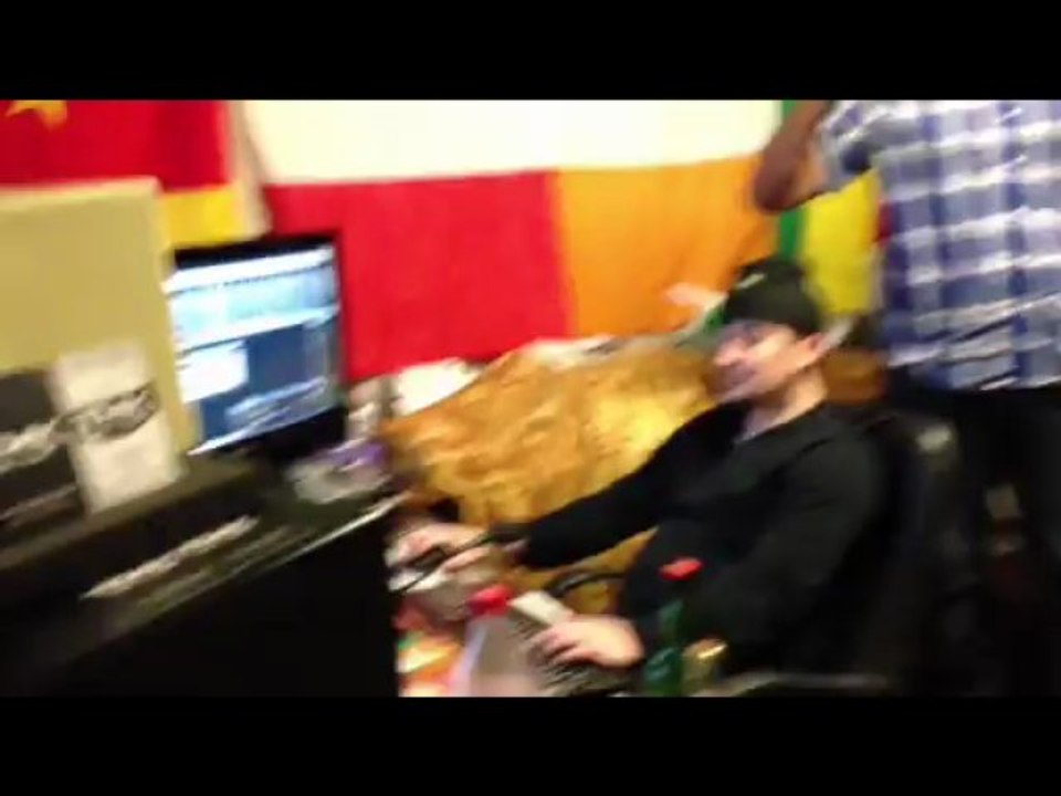 OXYGEN - JAZZY ET FUNKY - [ KREOL MASTA feat B.A.K ] la nouveauté 2013 ( THK STUDIO )