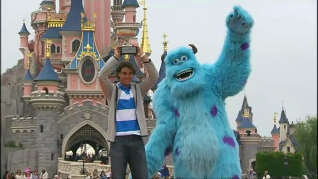 Rafa Nadal celebra su octavo Roland Garros en Disneyland París