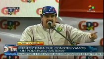 Presidente Nicolás Maduro construye 