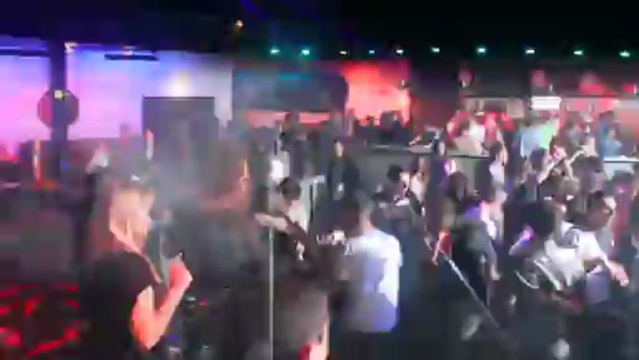 Dj Nino Mix aux platines du Moulin