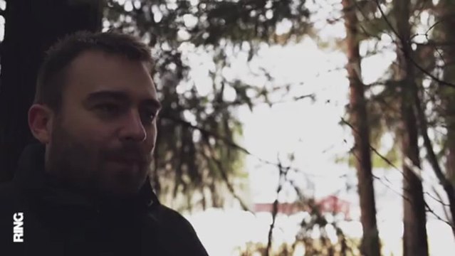 ENTRETIEN AVEC LAURENT OBERTONE DEVANT LA BREIVIK FARM