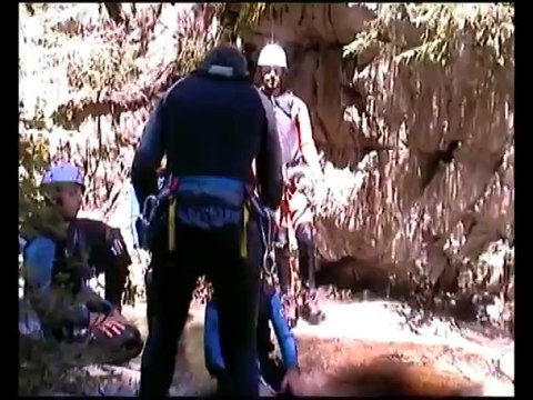 descente de cascades et de toboggans dans le Canyoning de Barberine (Vallorcine Chamonix)