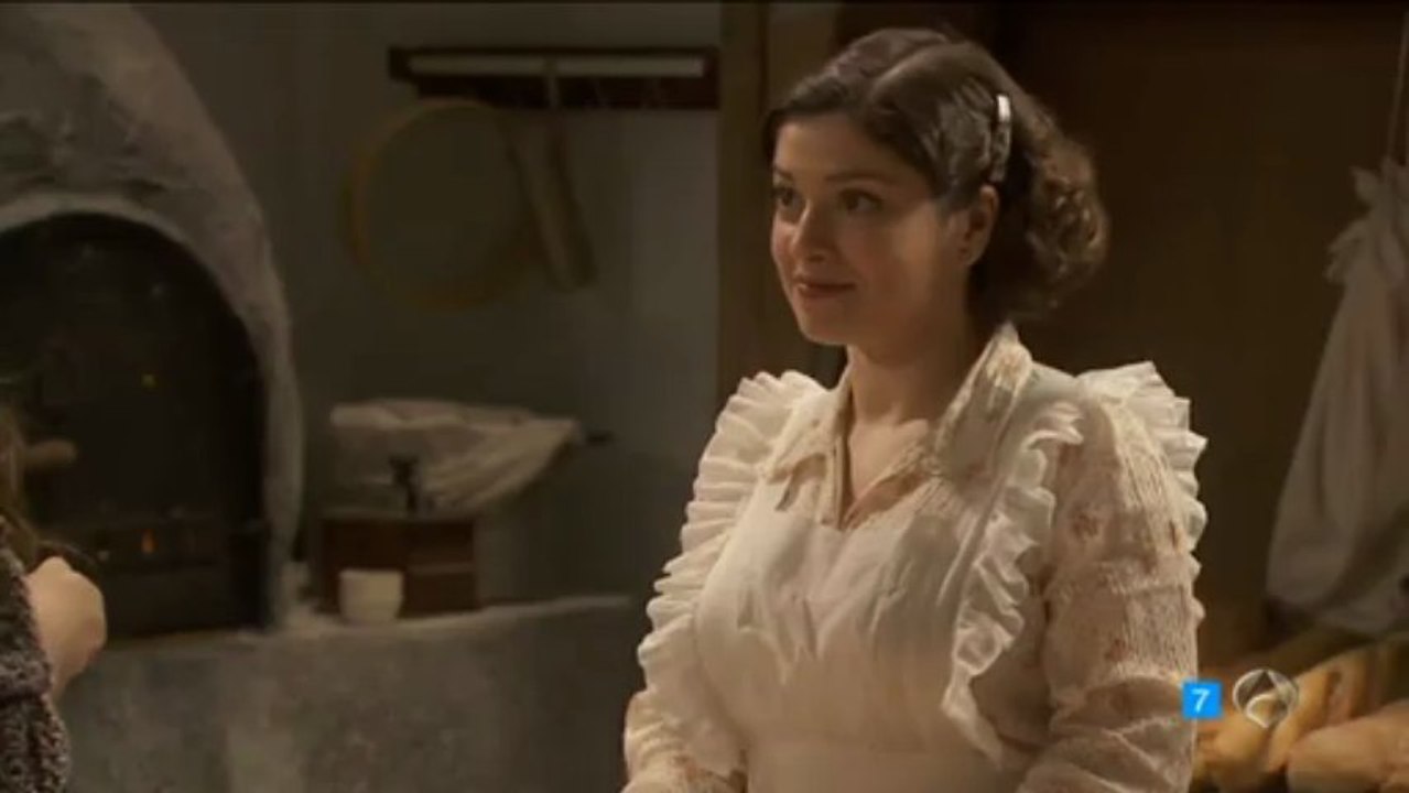 AURORA SE ENCUENTRA CON TRISTAN Y MARTIN EN LA CONFITERIA ESDPV 10-06-2013