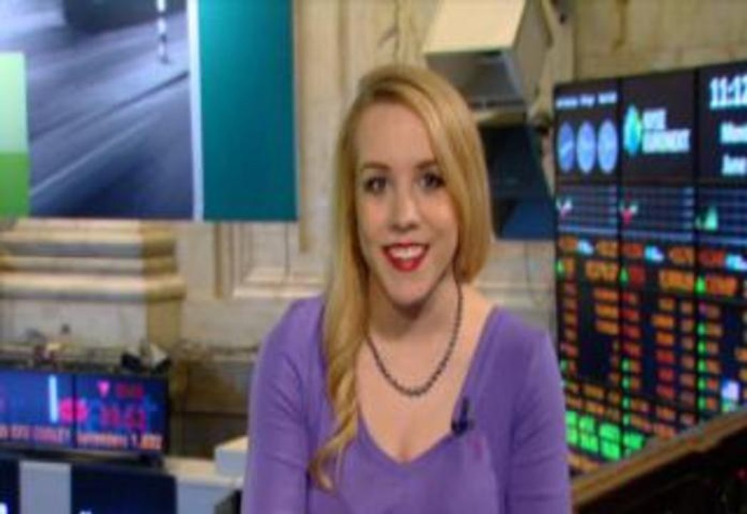 Wall Street Mixed After S&P Revises Outlook On U.S. Credit Rating