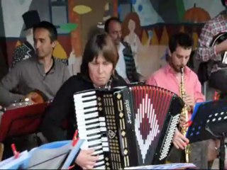 Bal des Dromignons à DROM 02