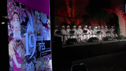 فرقة المسمعين للطريقة الحبيبية تضفي جوا من الورع الروحاني