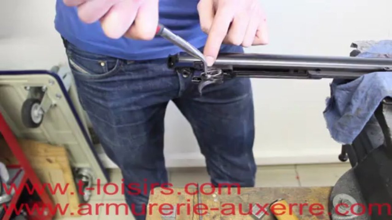 Montage ou changement de ressort d'une stoeger