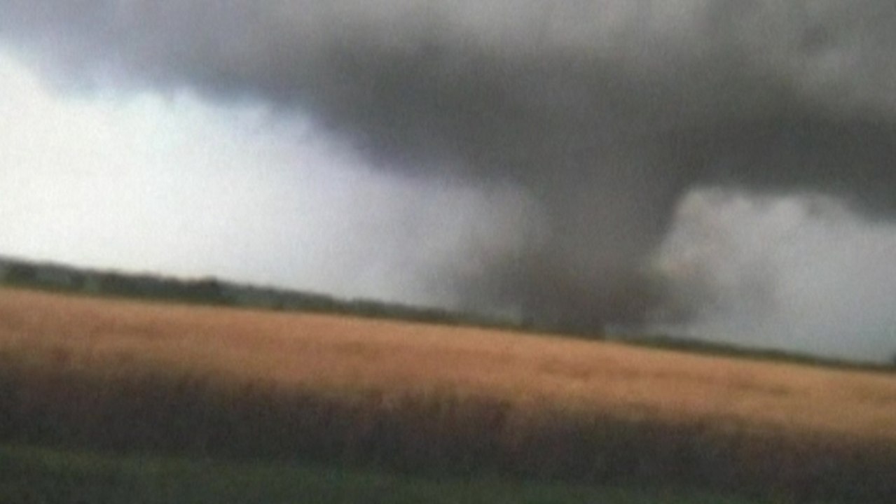 Tornado hits Kentucky