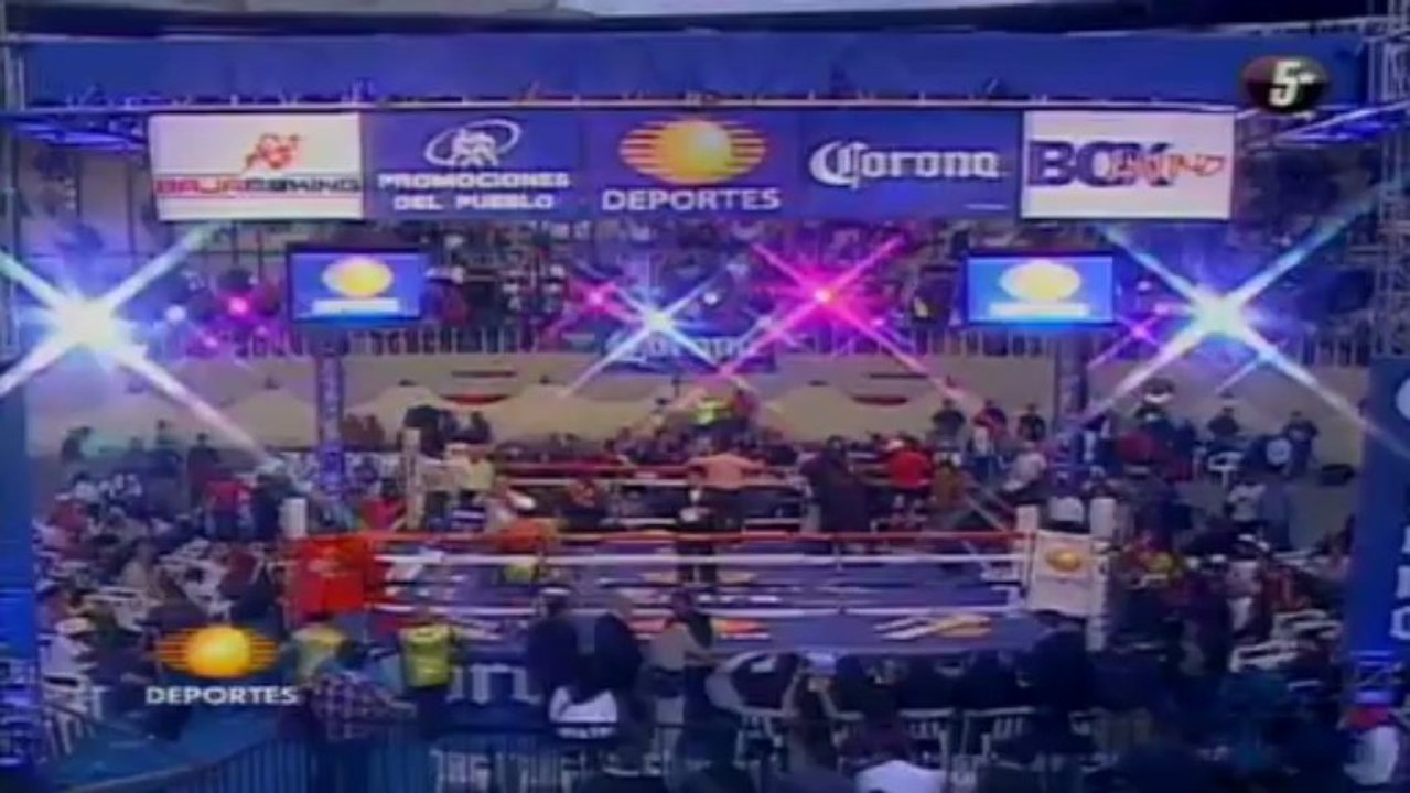 2013-06-08 Adrian Estrella vs Luis Carlos Martinez